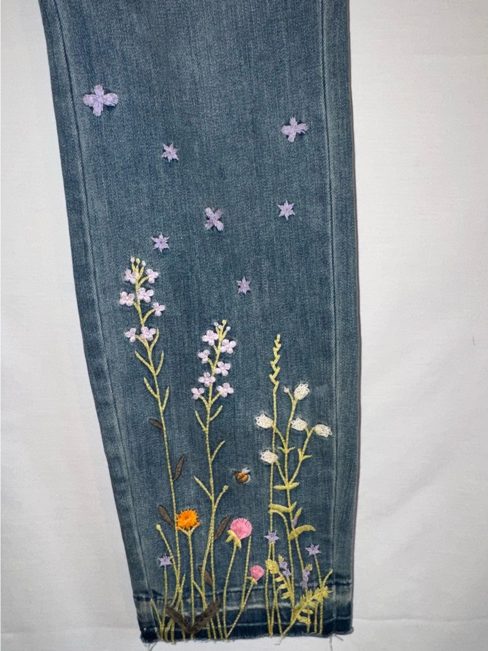 Sundance Blue Skinny Jeans with Floral Embroidery - Picture 5 of 7